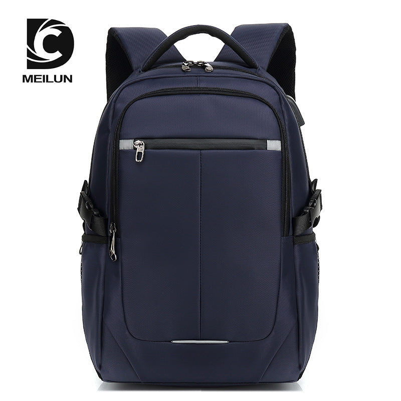 Solar Charging Laptop Backpack with USB Port (20L–35L)