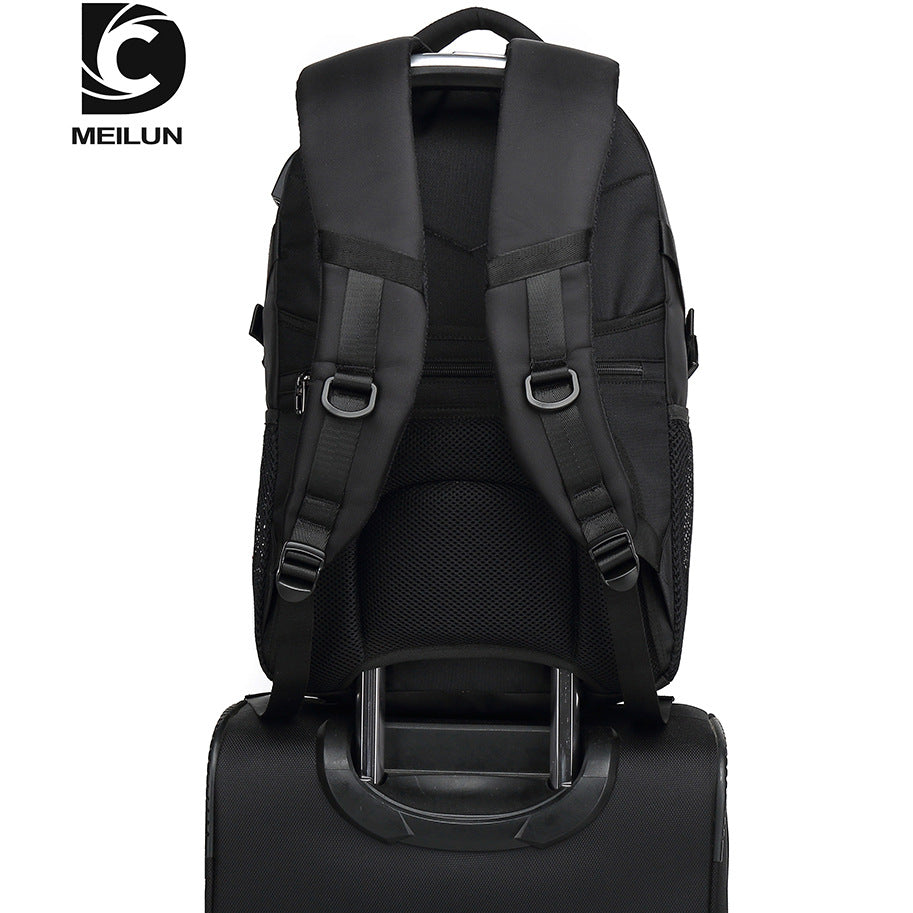 Solar Charging Laptop Backpack with USB Port (20L–35L)